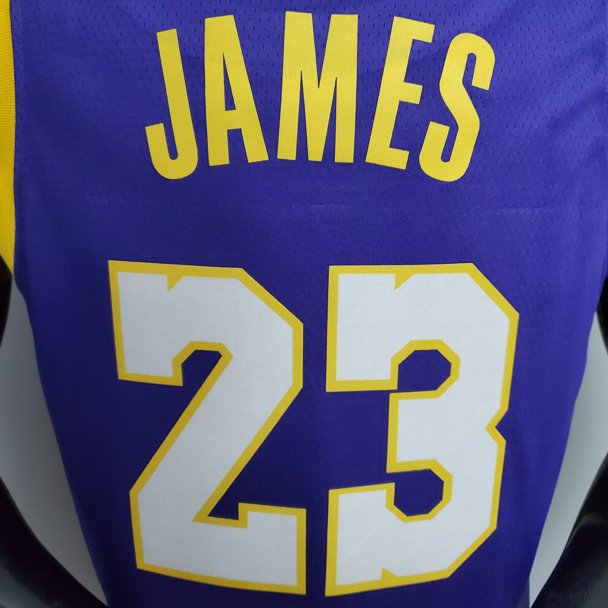 Camiseta Los Angeles Lakers James #23 Connect Recognition Purple - Imagen 3