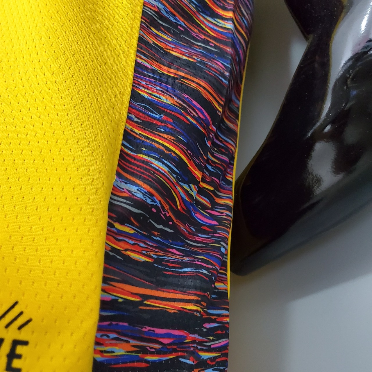 Camiseta Brooklyn Nets Irving #11 Commemorative Edition Yellow - Imagen 3