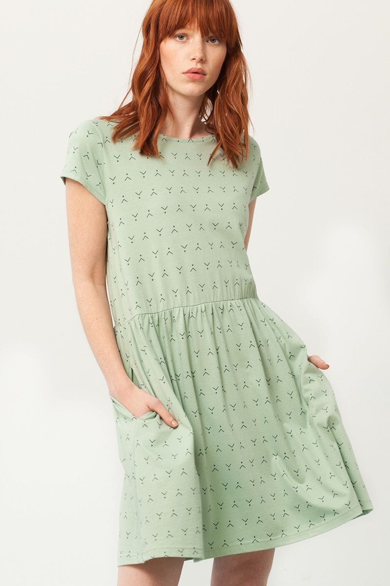 Vestido oversize verde menta estampado abstracto